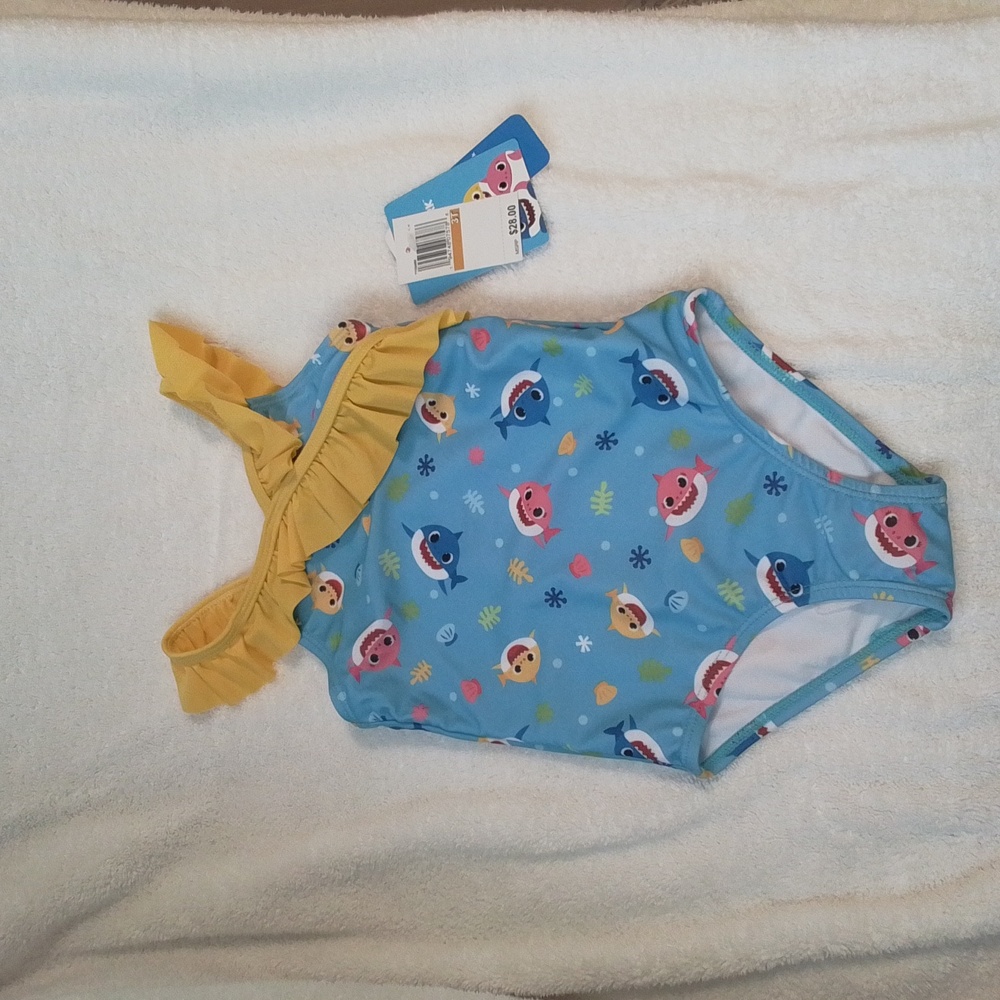 NWT NICKELODEON BABY SHARK RUFFLE SWIMSUIT ONE PIECE 3T UPF50+
